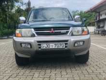 https://riyasewana.com/uploads/mitsubishi-montero-2001-812541112661.jpg