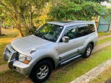 https://riyasewana.com/uploads/mitsubishi-montero-2002-1114475012562.jpg