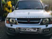 Mitsubishi Montero 2002 SUV