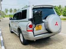 https://riyasewana.com/uploads/mitsubishi-montero-2003-1420030412932.jpg