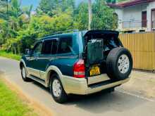 https://riyasewana.com/uploads/mitsubishi-montero-2003-2413363212592.jpg