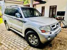 https://riyasewana.com/uploads/mitsubishi-montero-2003-521512812023.jpg