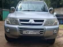 Mitsubishi Montero 2004 SUV