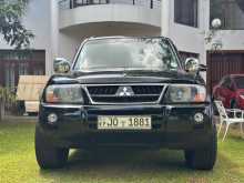Mitsubishi Montero 2004 SUV