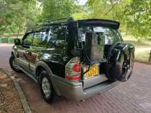 https://riyasewana.com/uploads/mitsubishi-montero-2004-521573812034.jpg