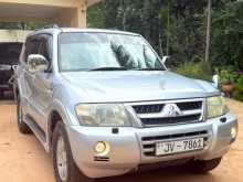 https://riyasewana.com/uploads/mitsubishi-montero-2005-2611450912691.jpg