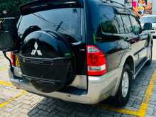 https://riyasewana.com/uploads/mitsubishi-montero-2006-1317324612232.jpg
