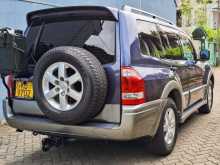 https://riyasewana.com/uploads/mitsubishi-montero-2006-1419065412242.jpg