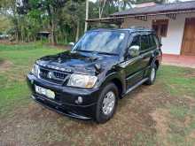 https://riyasewana.com/uploads/mitsubishi-montero-2006-179362512952.jpg