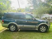 https://riyasewana.com/uploads/mitsubishi-montero-2006-2110235012102.jpg