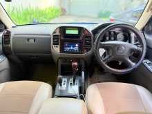 https://riyasewana.com/uploads/mitsubishi-montero-2006-246580812394.jpg