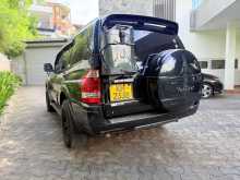 https://riyasewana.com/uploads/mitsubishi-montero-2006-246580812562.jpg