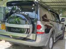 https://riyasewana.com/uploads/mitsubishi-montero-2006-921125212852.jpg