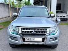 https://riyasewana.com/uploads/mitsubishi-montero-2007-278441312862.jpg