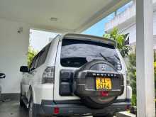 https://riyasewana.com/uploads/mitsubishi-montero-2007-2916591312832.jpg