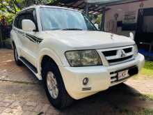 https://riyasewana.com/uploads/mitsubishi-montero-2007-49205912162.jpg