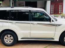 https://riyasewana.com/uploads/mitsubishi-montero-2007-49205912943.jpg