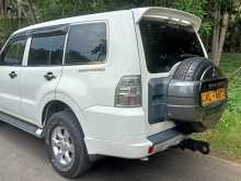 Mitsubishi Montero 2010 SUV