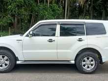 https://riyasewana.com/uploads/mitsubishi-montero-2010-2910011912944.jpg