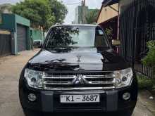 https://riyasewana.com/uploads/mitsubishi-montero-2010-516074012721.jpg