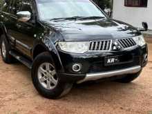 Mitsubishi Montero 2011 SUV
