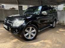 Mitsubishi Montero 2012 SUV