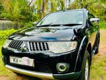 Mitsubishi Montero 2012 SUV