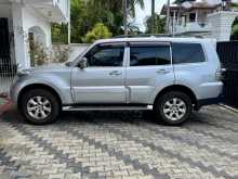 https://riyasewana.com/uploads/mitsubishi-montero-2012-17003512562.jpg