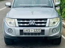 Mitsubishi Montero 2012 SUV