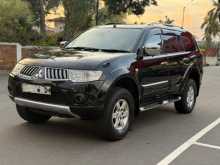 Mitsubishi Montero 2012 SUV