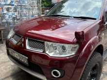 Mitsubishi Montero 2012 SUV