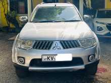 Mitsubishi Montero 2012 SUV