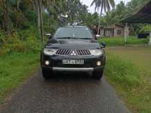 Mitsubishi Montero 2012 SUV