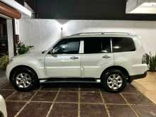 https://riyasewana.com/uploads/mitsubishi-montero-2013-1514475612923.jpg