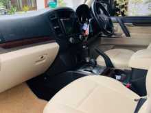 https://riyasewana.com/uploads/mitsubishi-montero-2013-211075412712.jpg