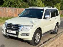 https://riyasewana.com/uploads/mitsubishi-montero-2013-2121105912814.jpg