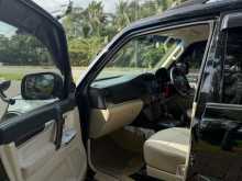 https://riyasewana.com/uploads/mitsubishi-montero-2013-2310344012482.jpg