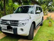 https://riyasewana.com/uploads/mitsubishi-montero-2013-2413440612982.jpg