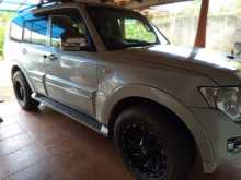 https://riyasewana.com/uploads/mitsubishi-montero-2013-2513271912453.jpg