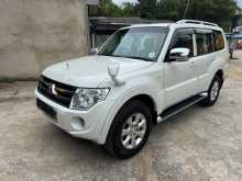 Mitsubishi MONTERO 2013 SUV