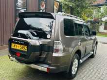 https://riyasewana.com/uploads/mitsubishi-montero-2013-2715511012224.jpg