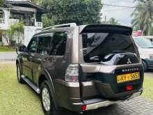 https://riyasewana.com/uploads/mitsubishi-montero-2013-2715511012483.jpg