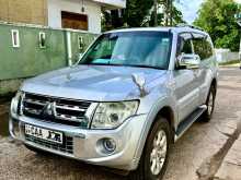 https://riyasewana.com/uploads/mitsubishi-montero-2013-2819090512723.jpg