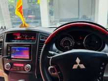 https://riyasewana.com/uploads/mitsubishi-montero-2013-38585912453.jpg