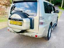 https://riyasewana.com/uploads/mitsubishi-montero-2013-78120612552.jpg
