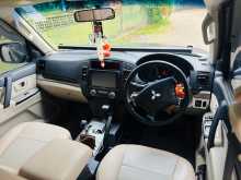 https://riyasewana.com/uploads/mitsubishi-montero-2014-423170912942.jpg