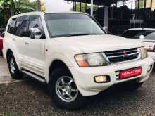 Mitsubishi MONTERO 2006 SUV