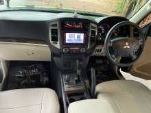 https://riyasewana.com/uploads/mitsubishi-montero-2015-1010230512954.jpg
