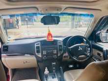 https://riyasewana.com/uploads/mitsubishi-montero-2015-158533012914.jpg