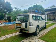 https://riyasewana.com/uploads/mitsubishi-montero-2015-2516530012223.jpg